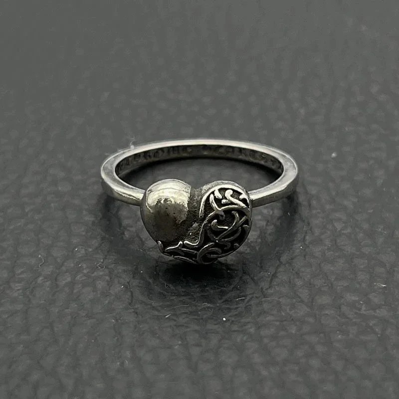 - Kakobuy Chrome HeartsCrucifixion Ring