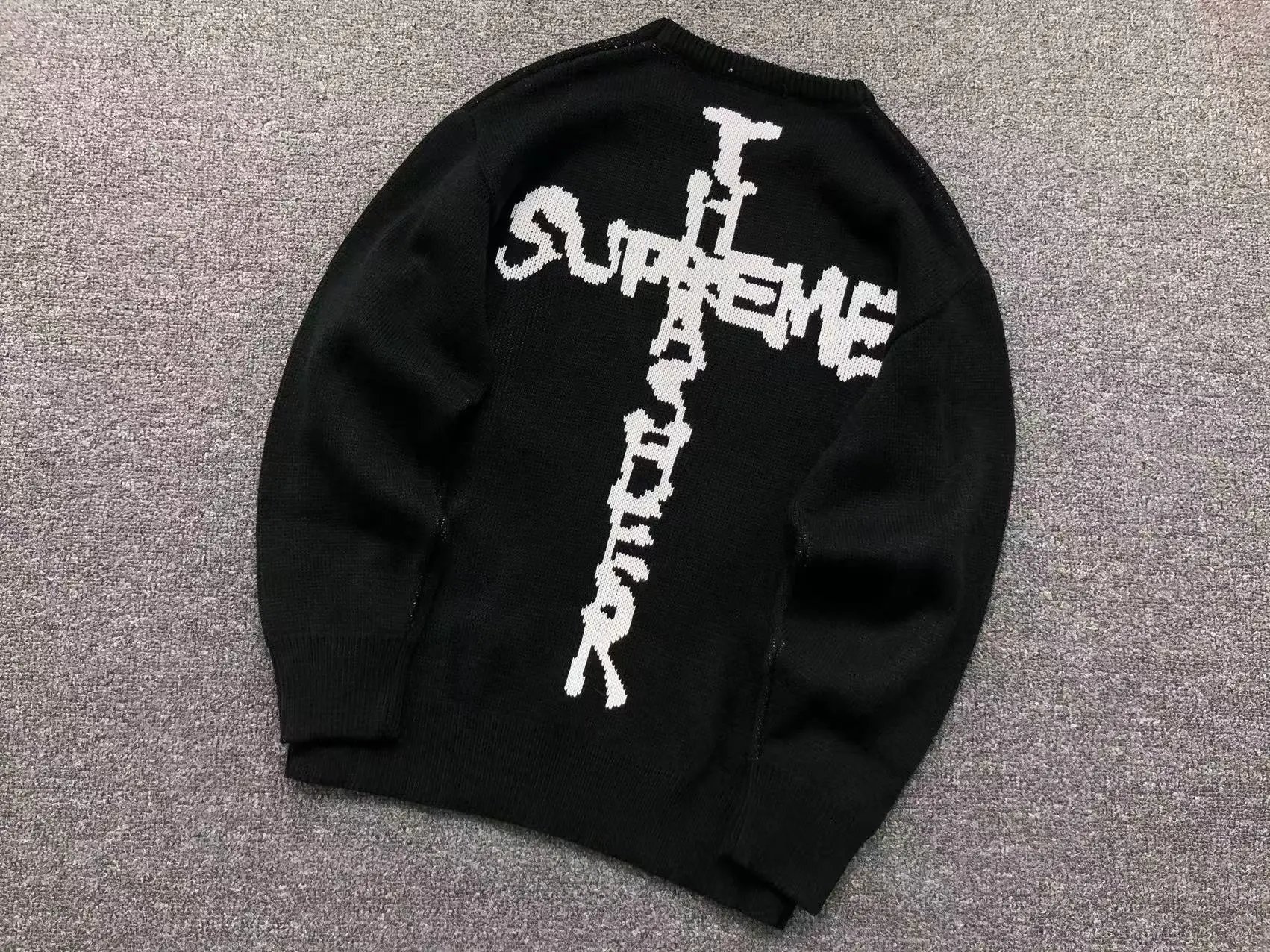 - Kakobuy Supreme Printed Sweatshirt