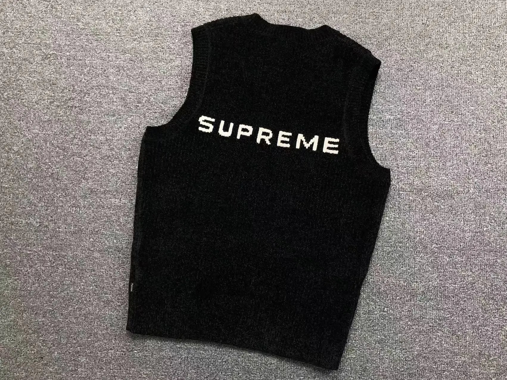 - Kakobuy Supreme Printed Sweatshirt