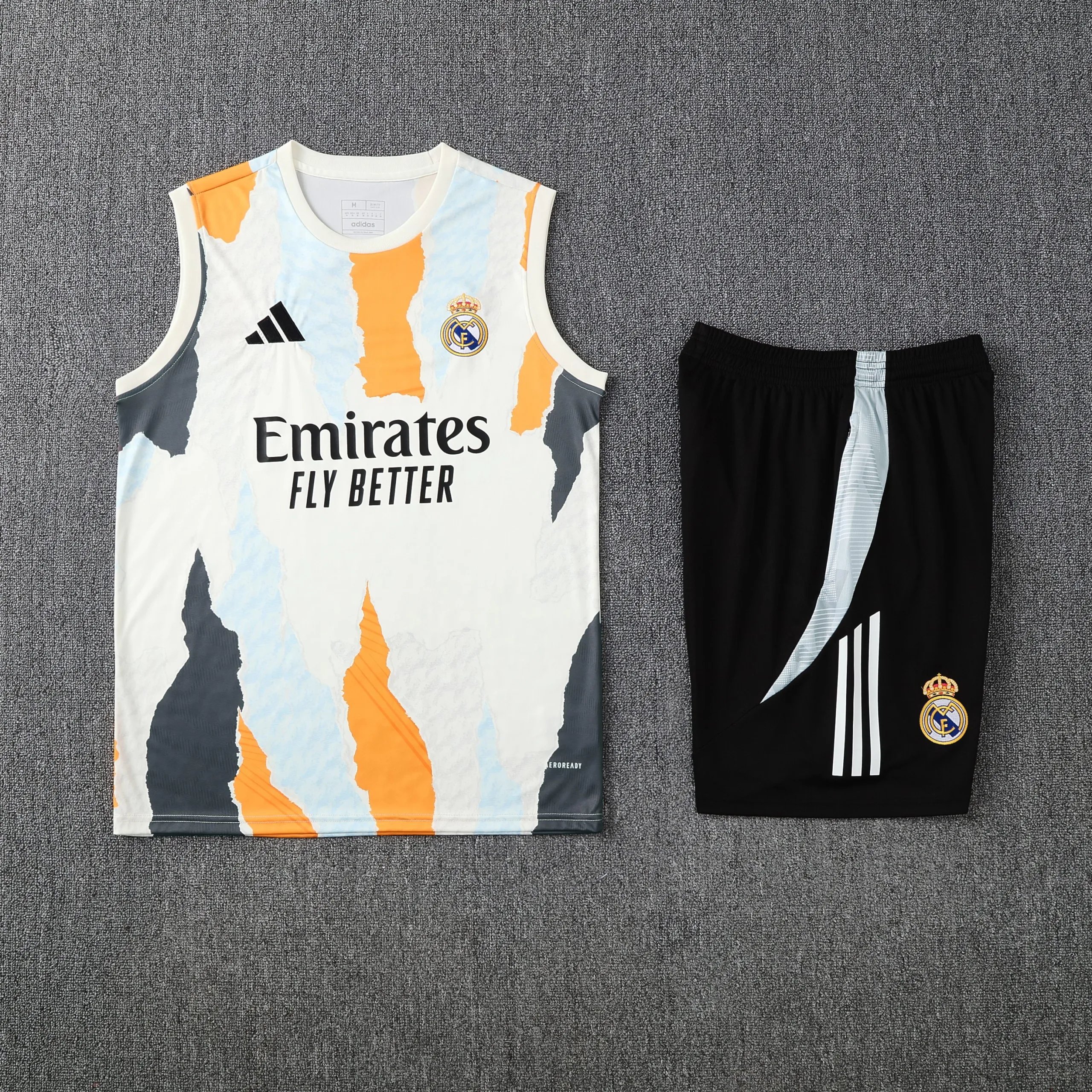 - Kakobuy Real Madrid Club de FútbolSleeveless undershirt jersey