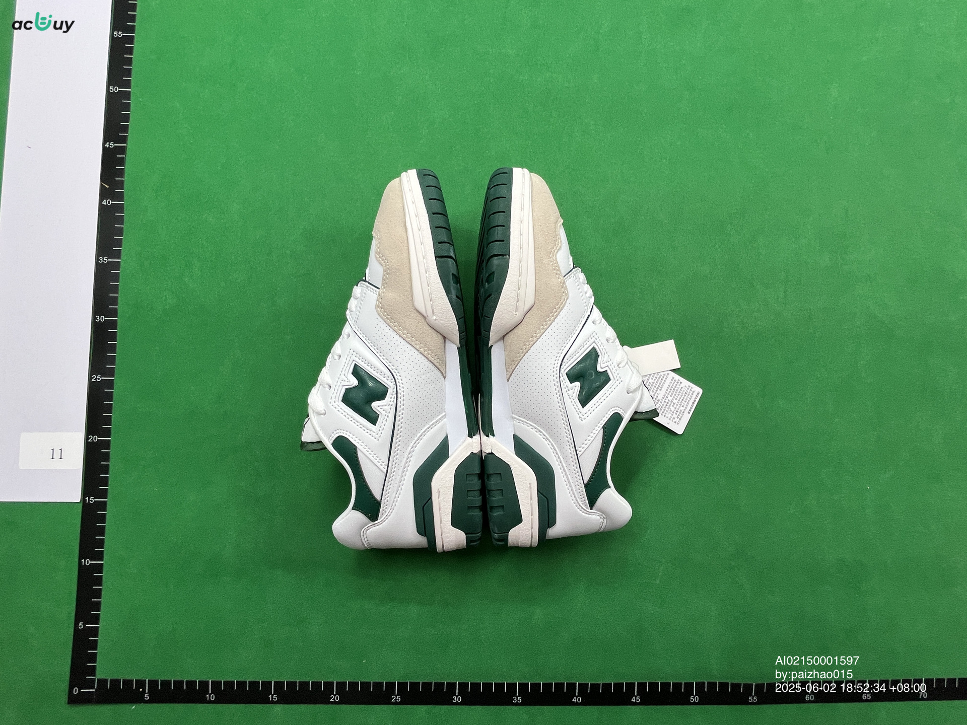 - Kakobuy New Balance 550 sneakers Light grayish green