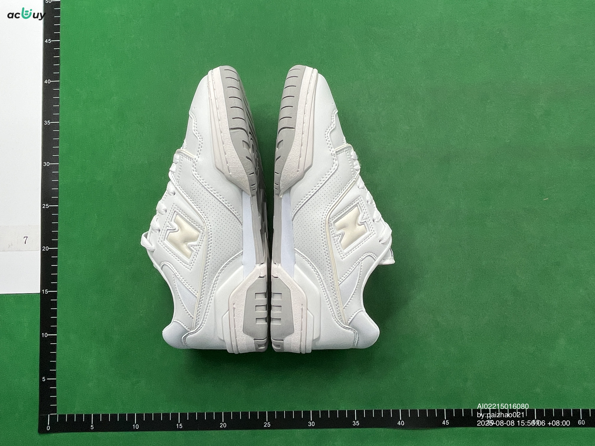 - Kakobuy New Balance 550 sneakers White ash 1