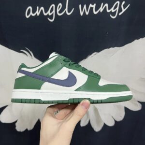 Kakobuy NIKE Dunk SB Low White Green Purple Hooks