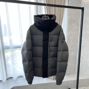 Kakobuy Moncler | FW22 Madeira Black Label Black Knight/Short Down Jacket