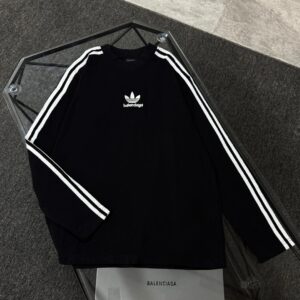 Kakobuy Balenciga collaborates with Adidas on high-quality hoodies