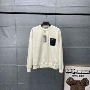 Kakobuy Burberry Pocket Sweatshirt White