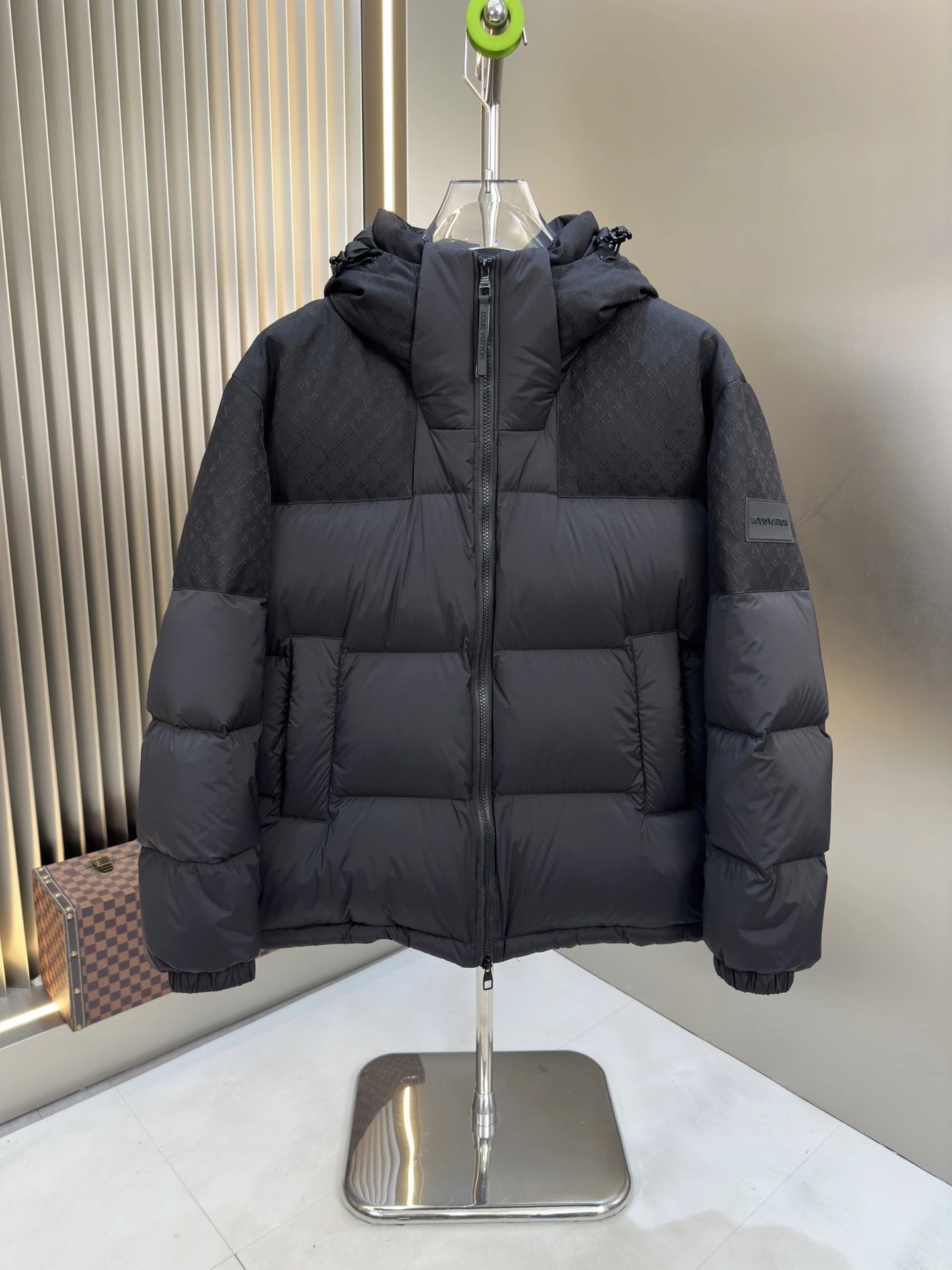 - Kakobuy Louis Vuitton 2025 New Down Jacket