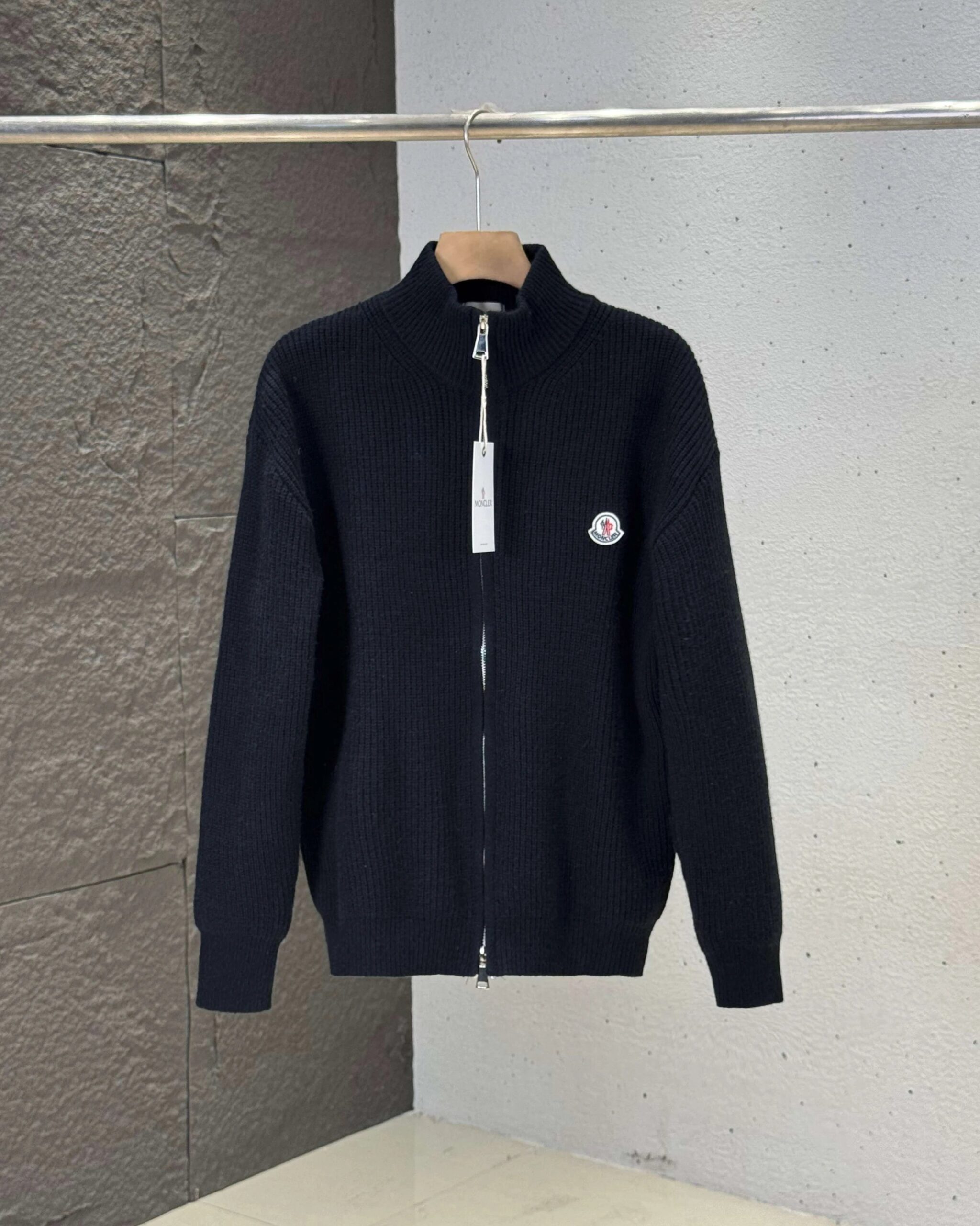 - Moncler Stand Collar Zipper Knit Cardigan - Black Street Style